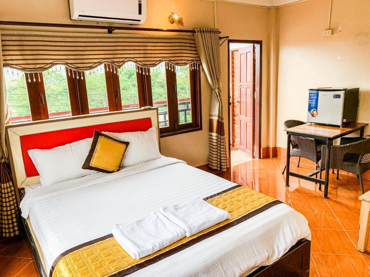 Bountang Mountain View Riverside Hotel Vang Vieng Exterior foto
